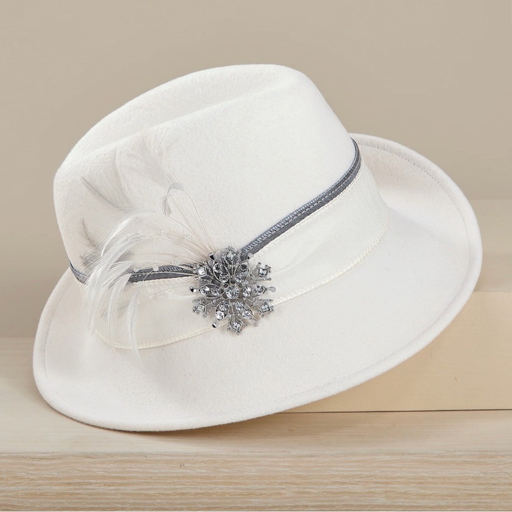 Elegant White Women's Hat with Silver Accents (Aubrey Wool Fedora)